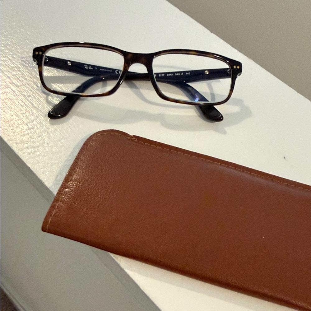 Brown Tortoise Shell Glasses with Case